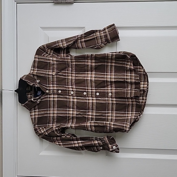 Basic Editions Boy's Button Up Long Sleeve Shirt - Picture 1 of 10